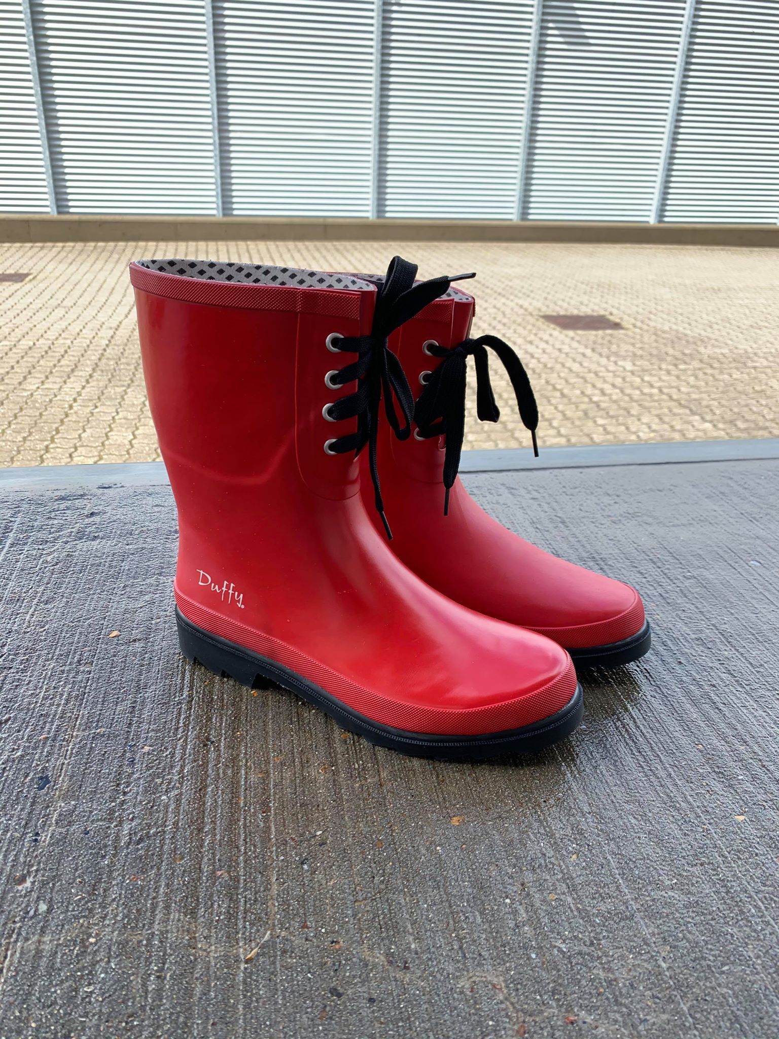 Duffy Gummistøvler i Rød - Perfekte til Udelivet!