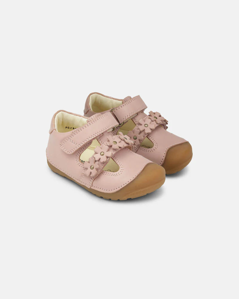 Bundgaard Petit Sommer Blomst Børnesandal i Rose – Legesandal!