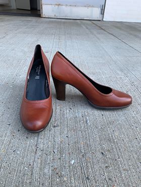 Brune Pumps med 9 cm hæl fra Relaxshoe