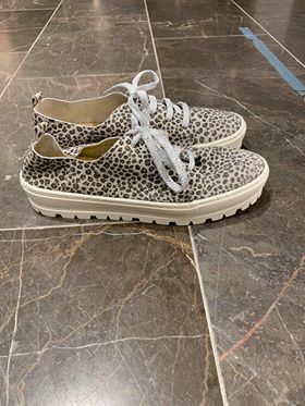 Kraftige Grå Leopard Sko fra Relaxshoe – Stil og Komfort