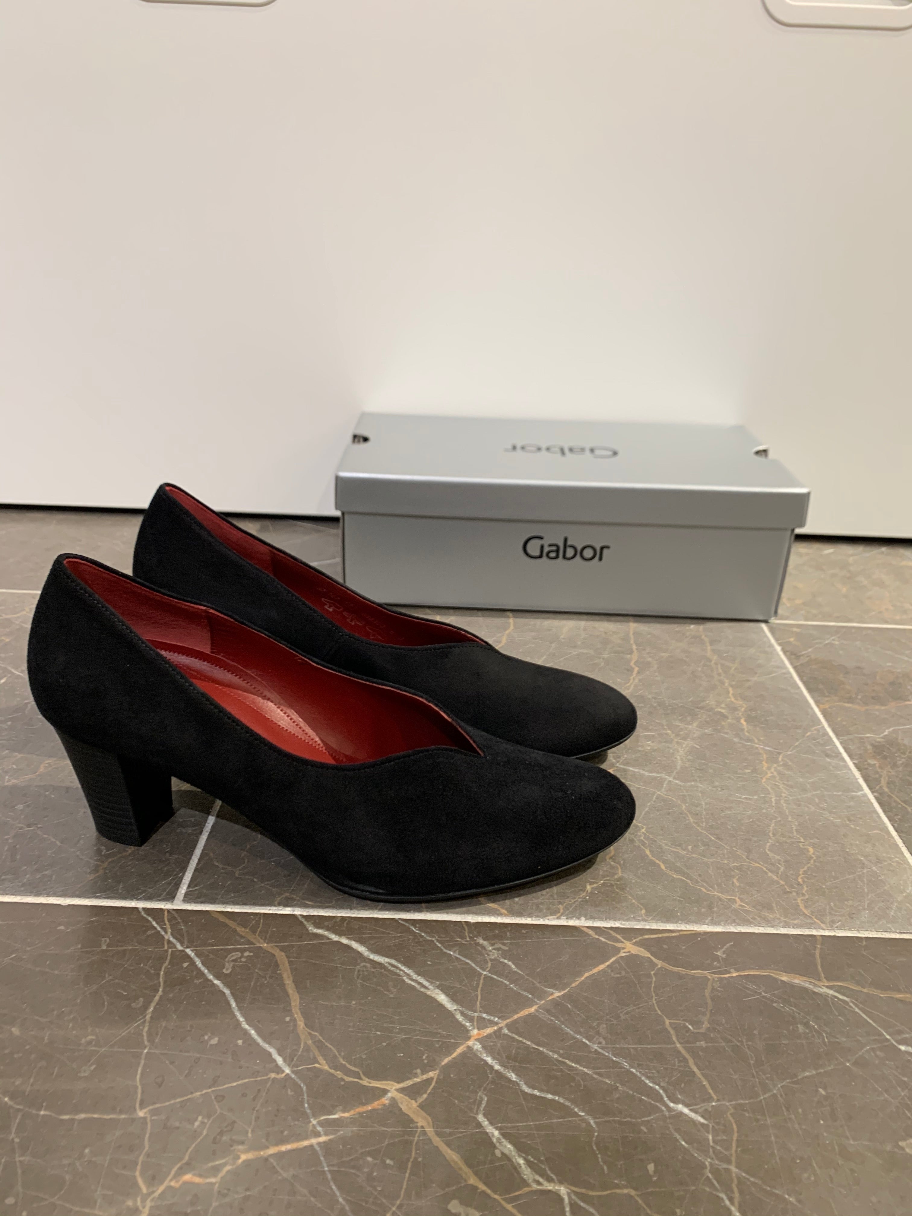 Gabor Pumps i Sort – Elegant Komfort til Hverdag og Fest