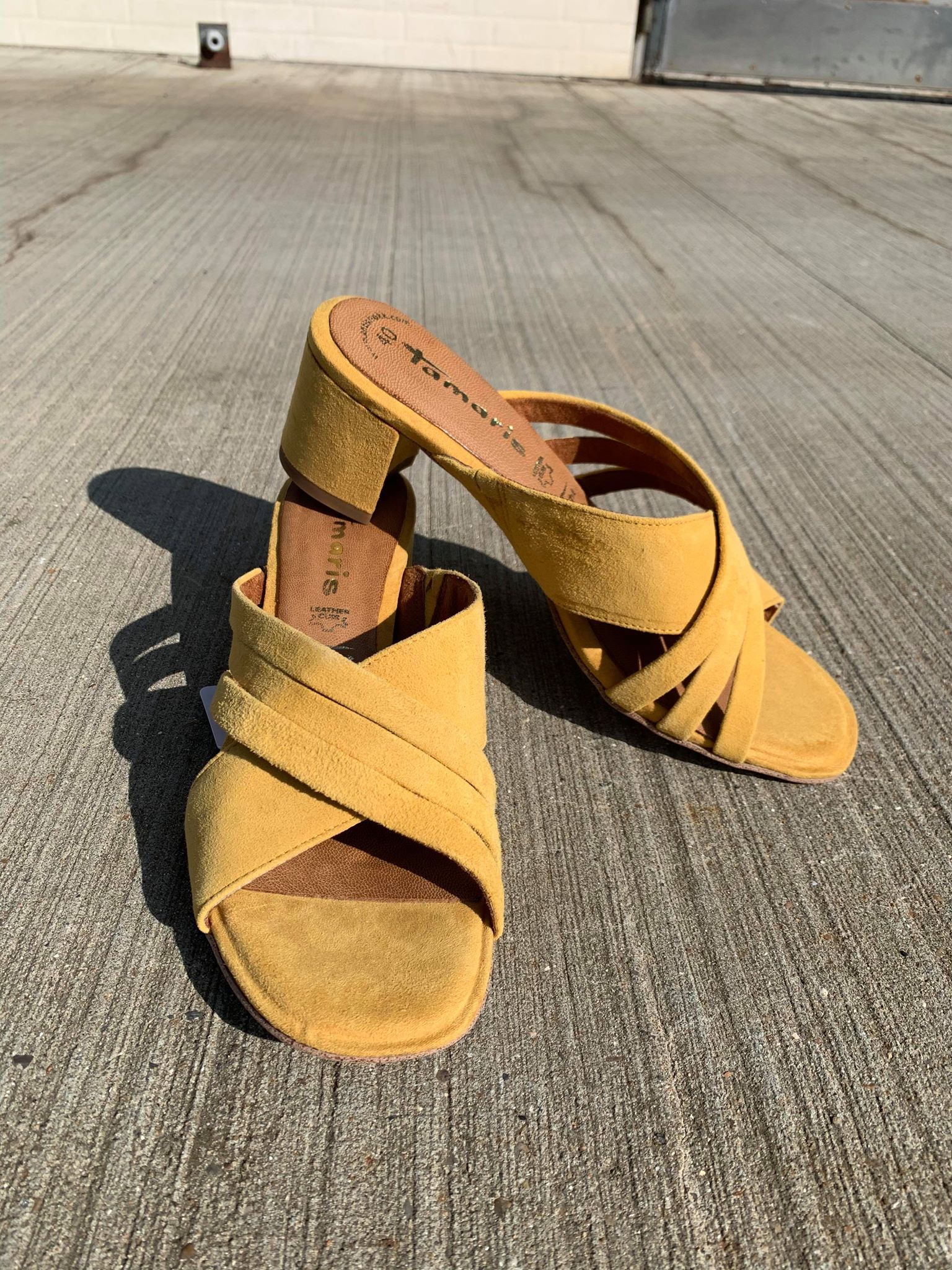 Gul Hæl Sandal fra Tamaris – Fantastisk Tilbud til Sommer!