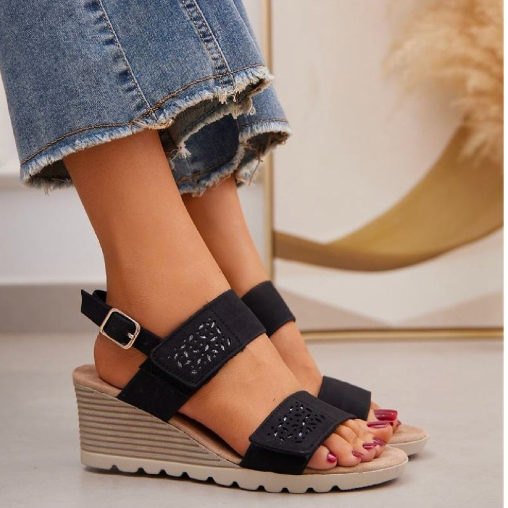 Azurine Dame Sandaler 2253 i Sort – Uovertruffen Tilbud!