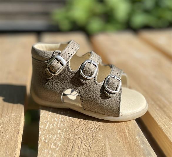 Sandal 'ala Babybotte', Graspop Oliven fra Arauto Rap