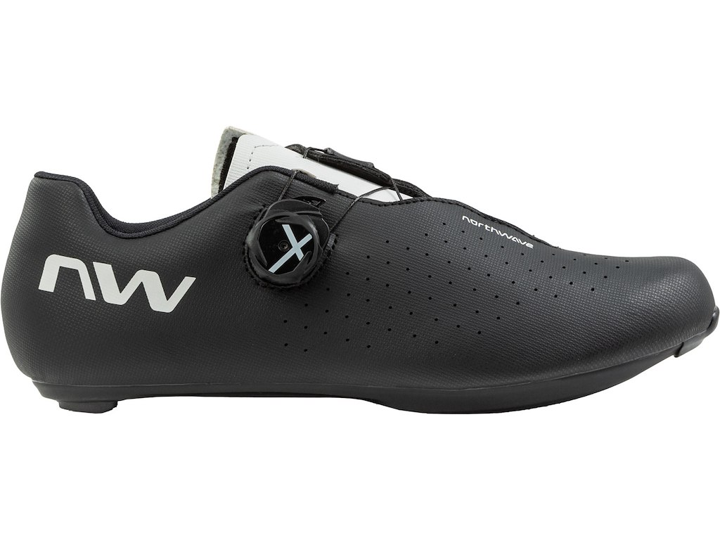 Sonic Plus Wide   Cykelsko   Race   Sort Hvid   Str. 40 fra Northwave