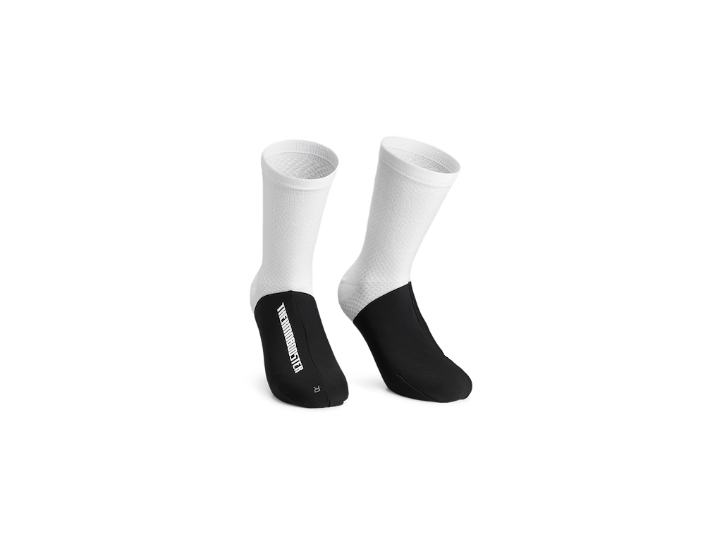 Thermobooster Cover Socks P1   Sort   Str. I fra Assos